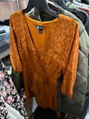 BCX Women's Burnt Orange Textured Wrap Tunic